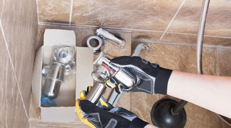 Expert Emergency Roof Repairs services in Baroda, MI